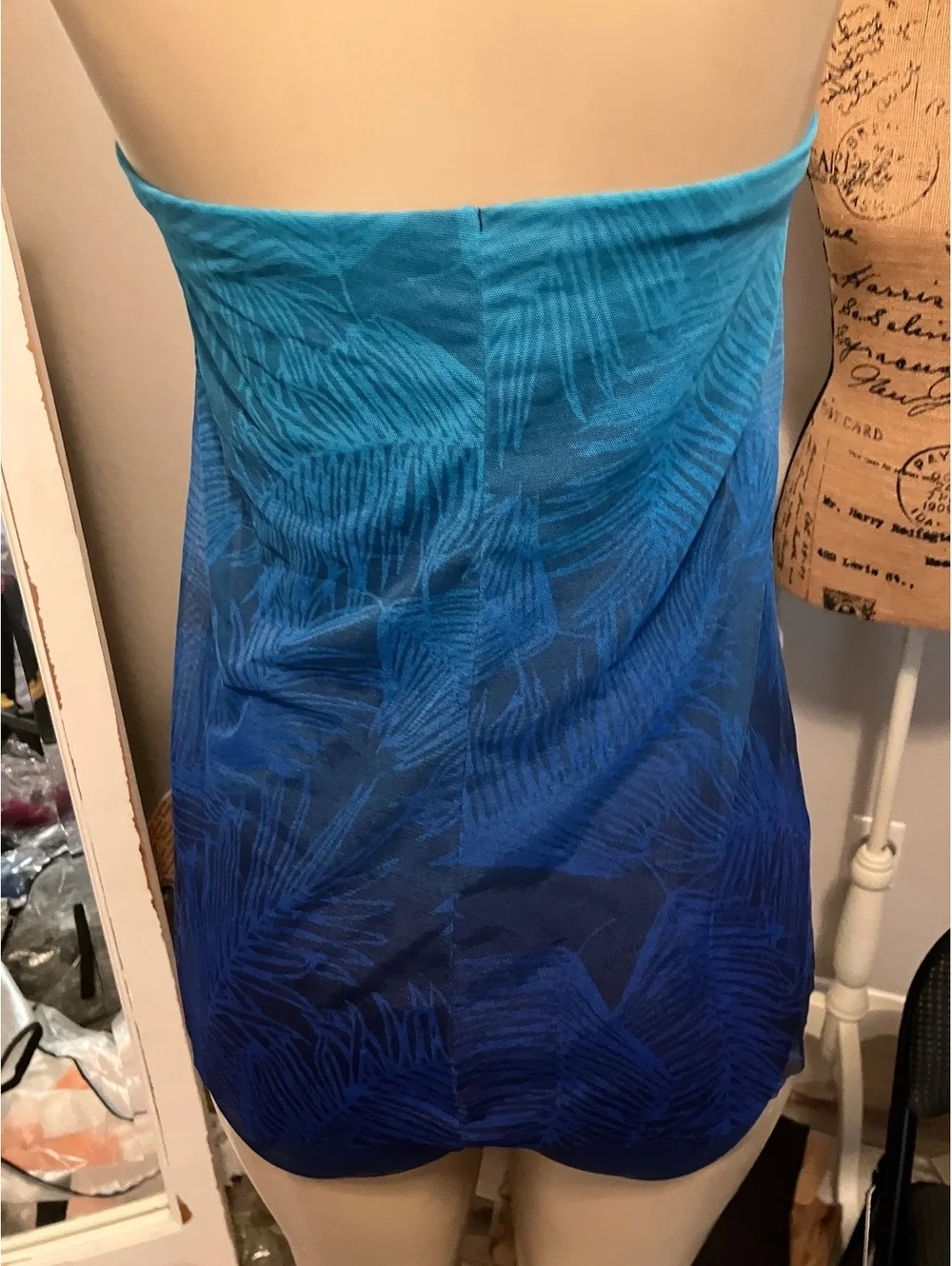 NWT Lauren Ralph Lauren Blue Ombre Tankini Swimsuit Top Size M